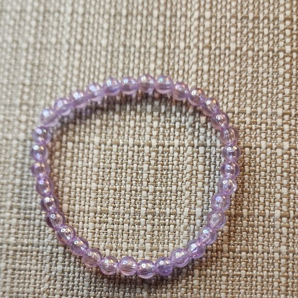 light Purple Beaded Bracelet - Picture 1 of 3